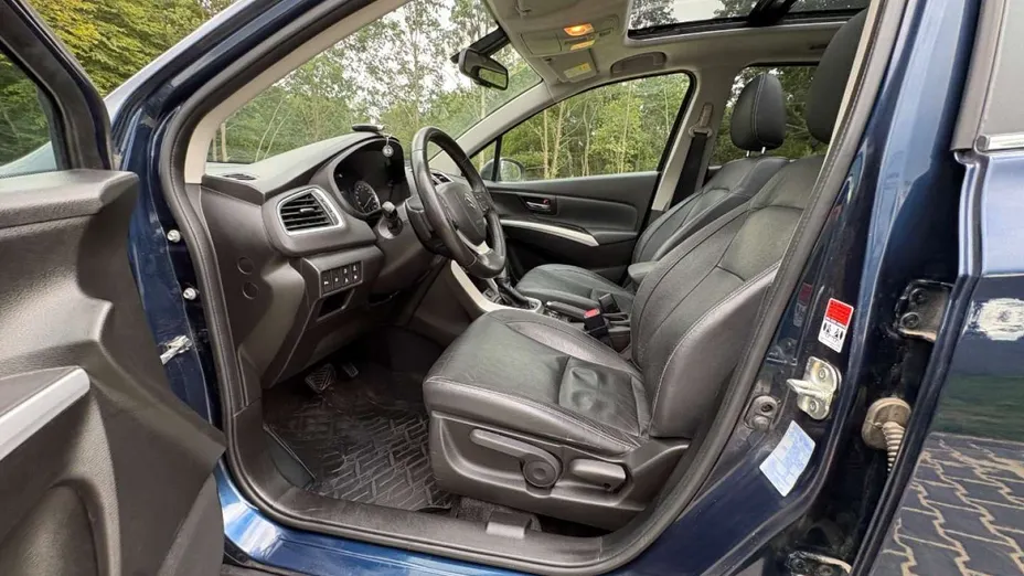 SUZUKI S-Cross -