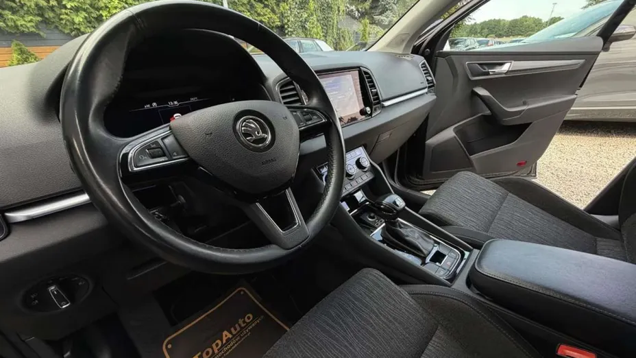 SKODA Karoq -