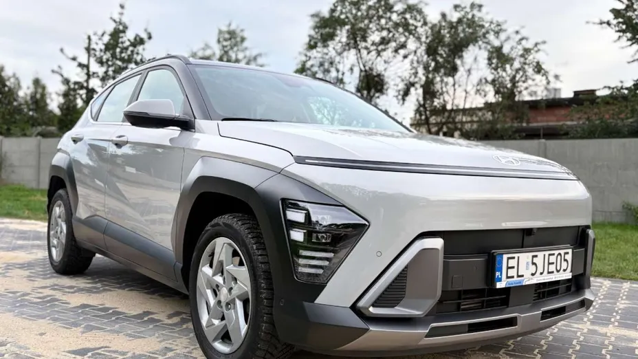 HYUNDAI Kona -