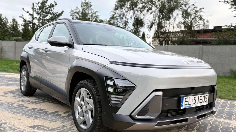 HYUNDAI Kona -