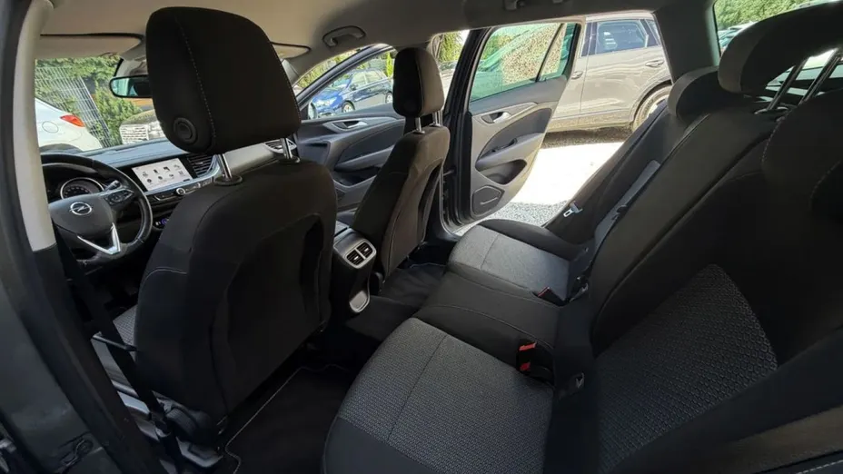 OPEL Insignia -