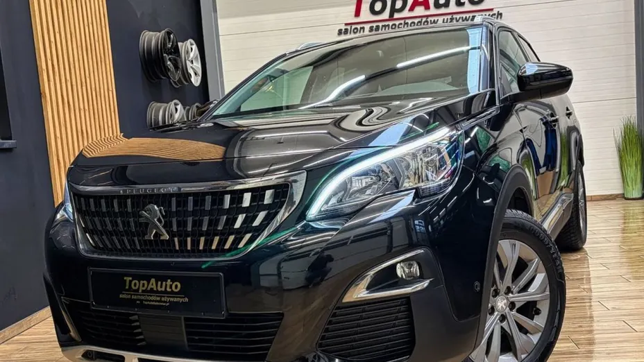 PEUGEOT 3008 -