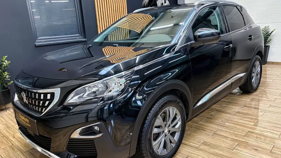 PEUGEOT 3008 -