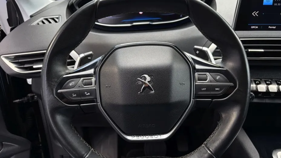 PEUGEOT 3008 -