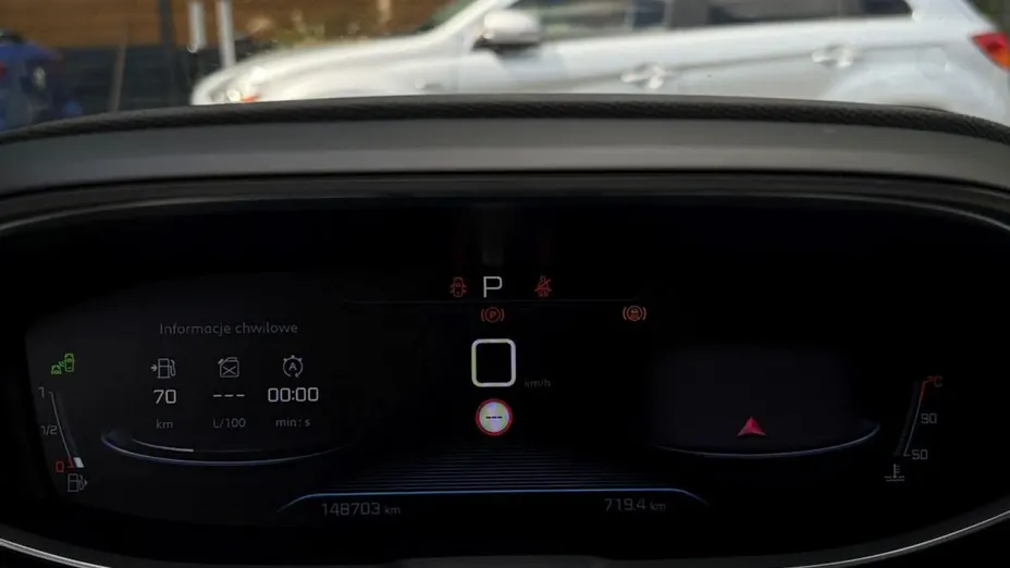 PEUGEOT 3008 -