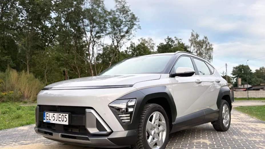 HYUNDAI Kona -