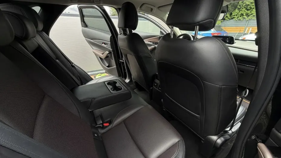 MAZDA CX-30 -