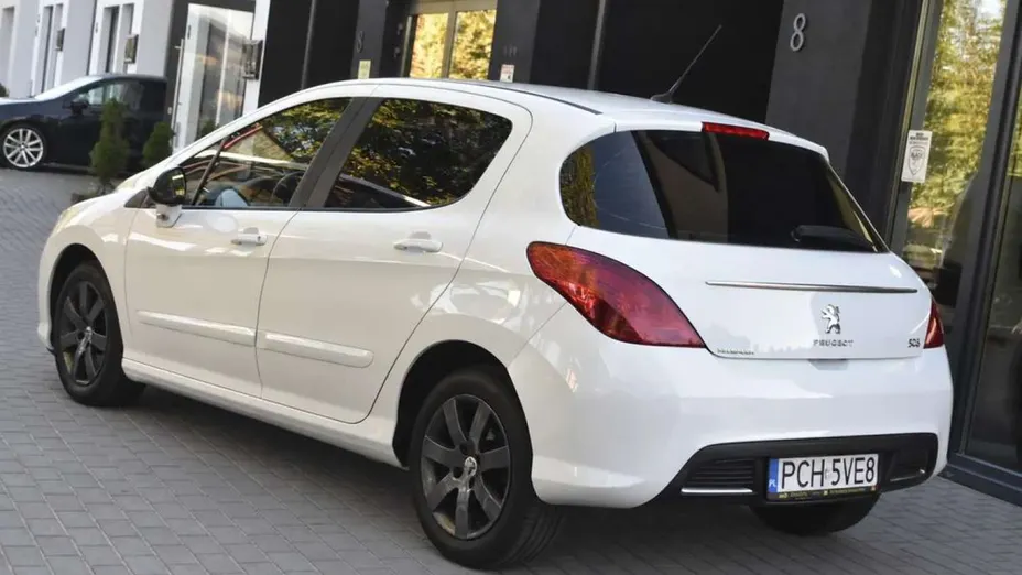 PEUGEOT 308 -