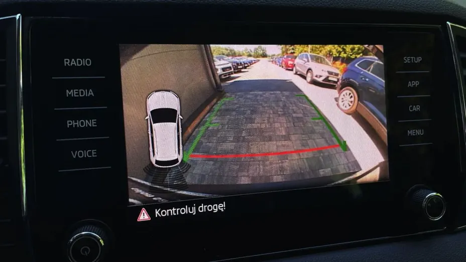SKODA Karoq -