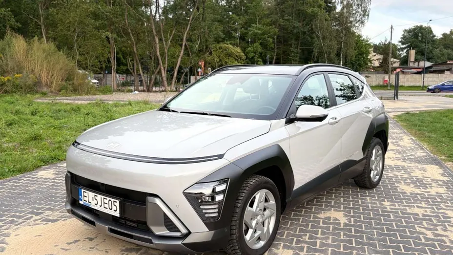 HYUNDAI Kona -