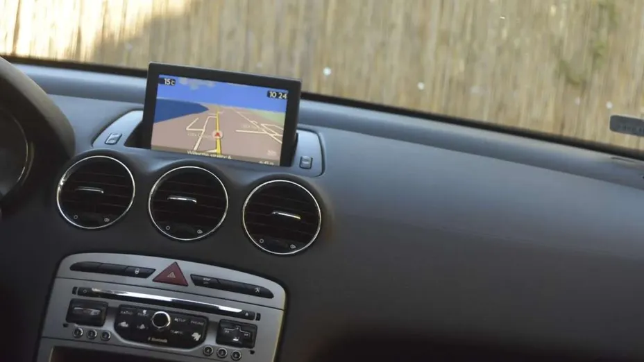 PEUGEOT 308 -