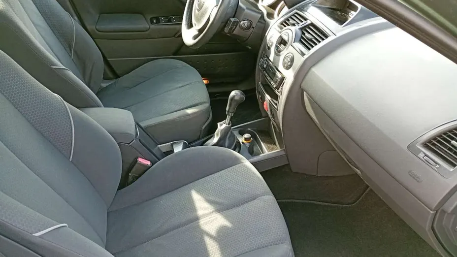 RENAULT Megane -