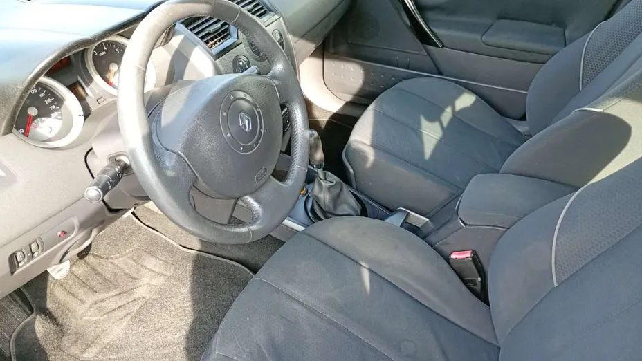 RENAULT Megane -