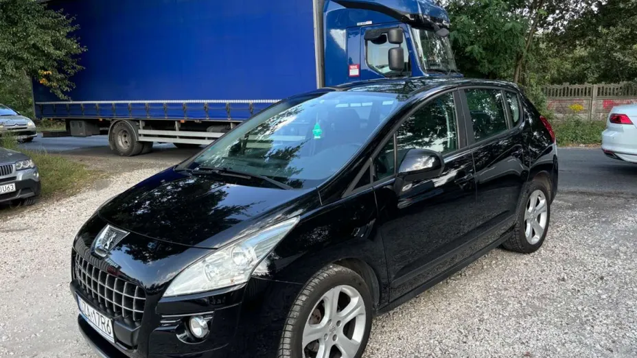 PEUGEOT 3008 -