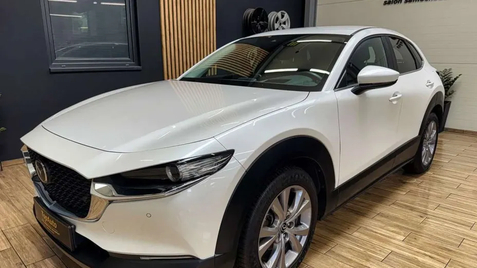 MAZDA CX-30 -