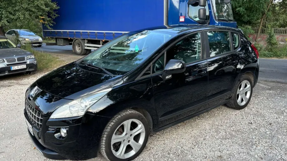 PEUGEOT 3008 -