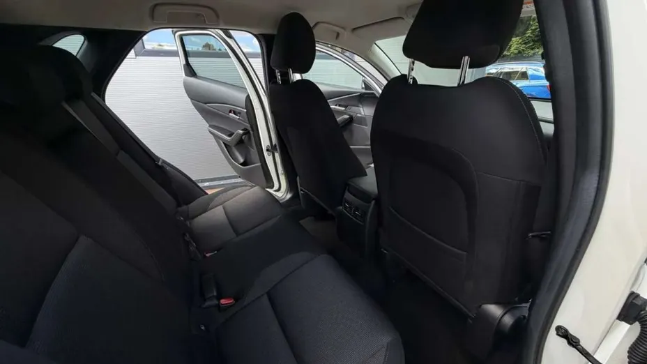 MAZDA CX-30 -