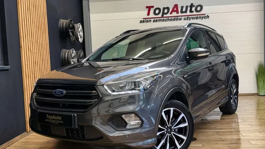 FORD Kuga -