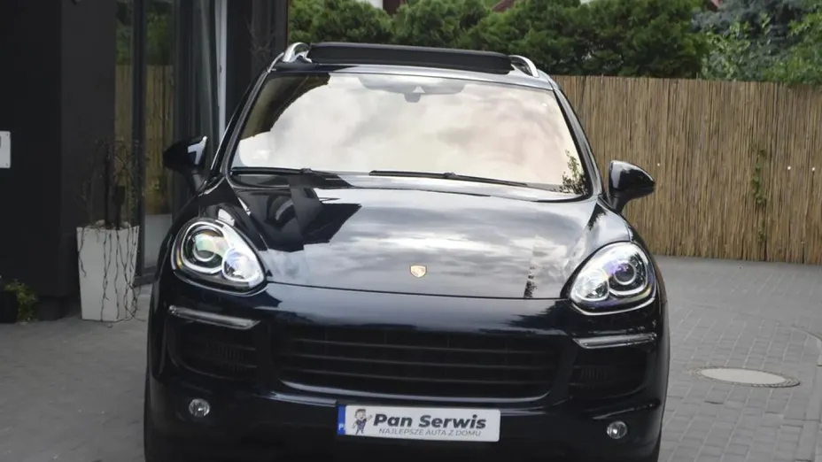 PORSCHE Cayenne -