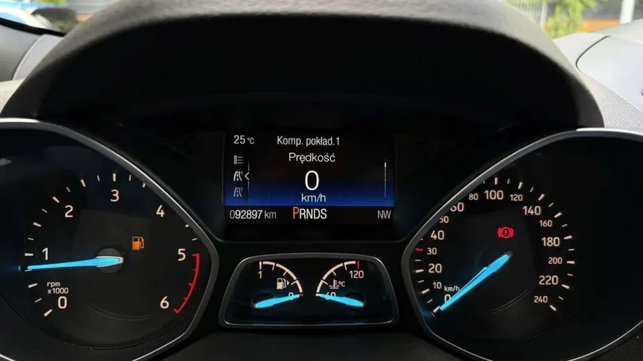 FORD Kuga -