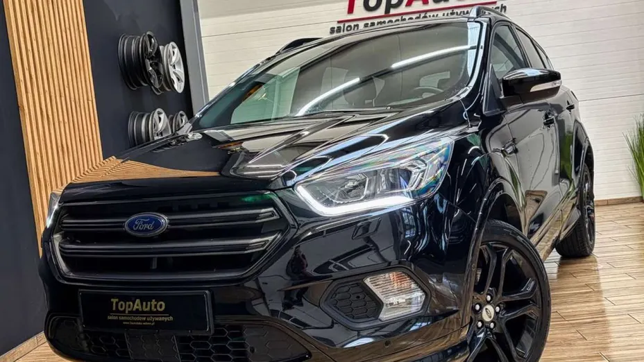 FORD Kuga -