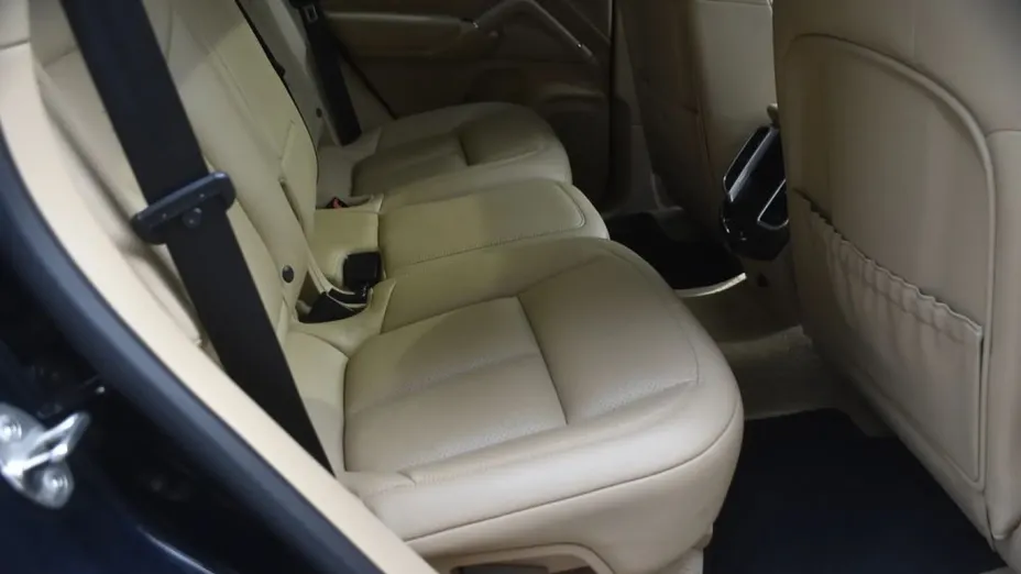 PORSCHE Cayenne -