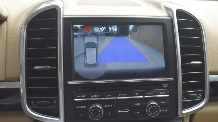 PORSCHE Cayenne -