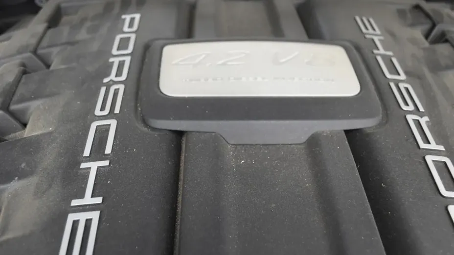 PORSCHE Cayenne -