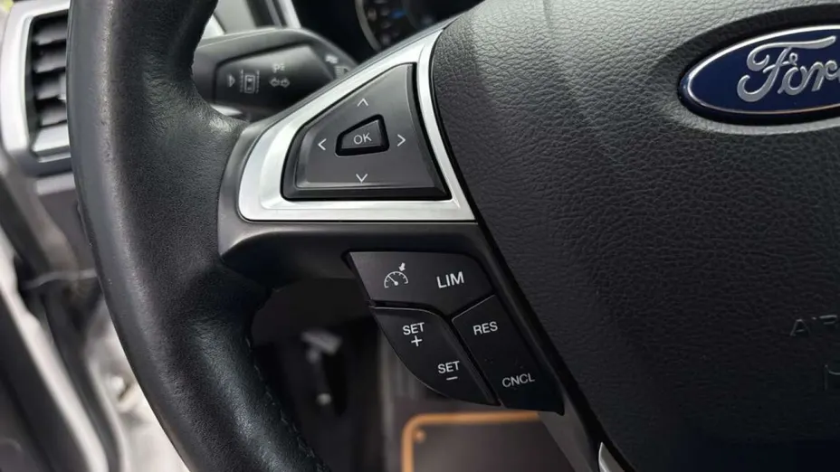 FORD Mondeo -