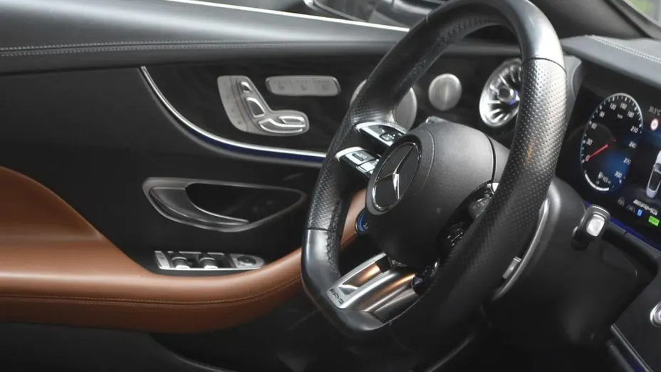 MERCEDES-BENZ E Klasa -