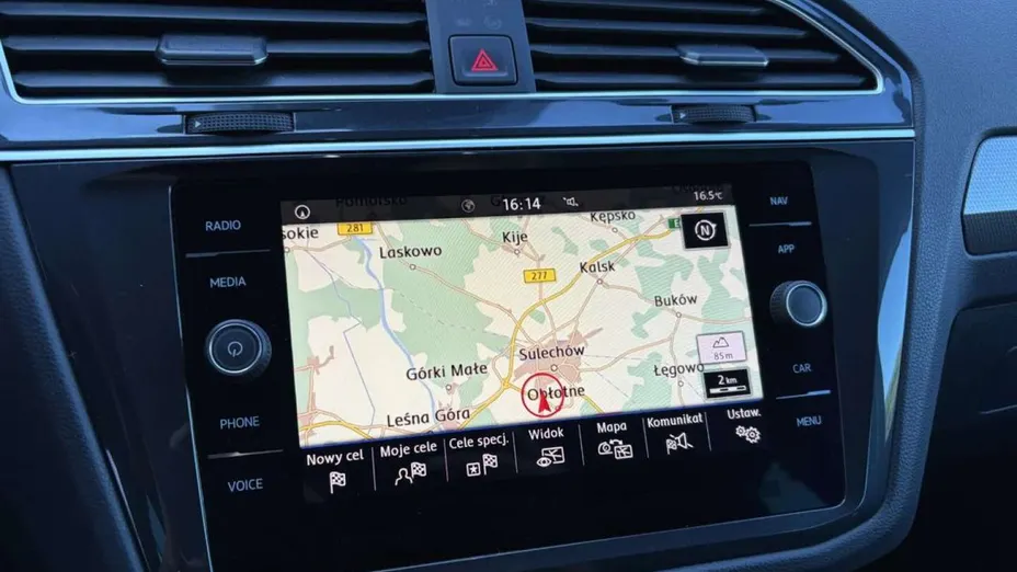 VOLKSWAGEN Tiguan -
