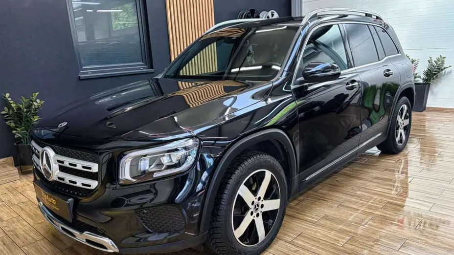 MERCEDES-BENZ GLB -