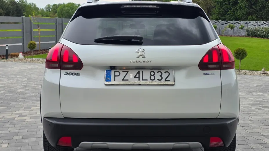 PEUGEOT 2008 -