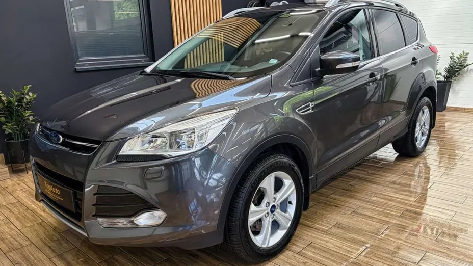 FORD Kuga -