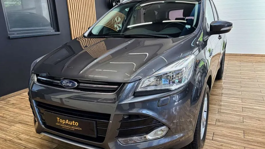 FORD Kuga -