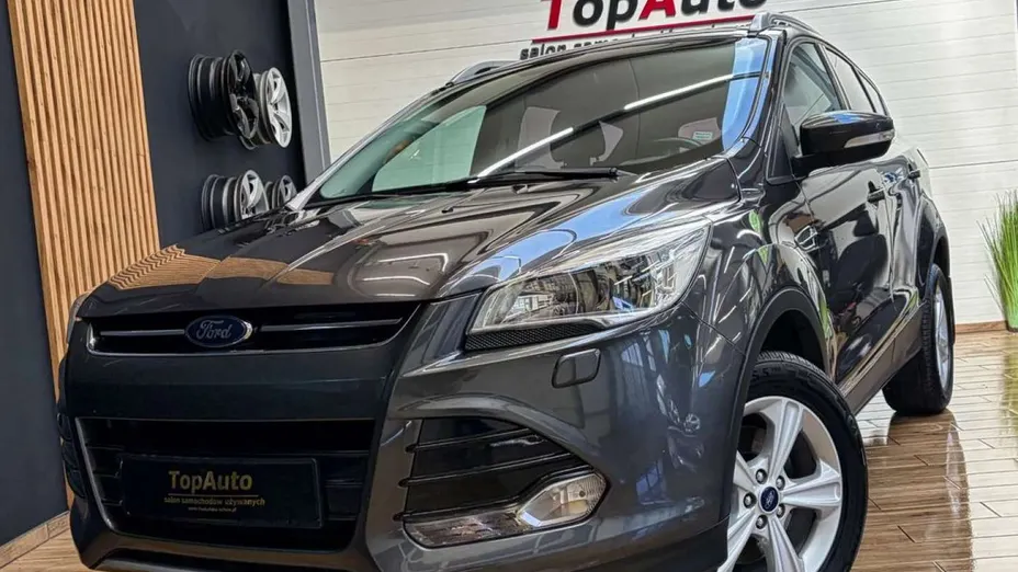 FORD Kuga -