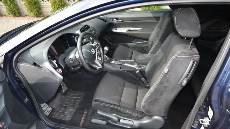 HONDA Civic -