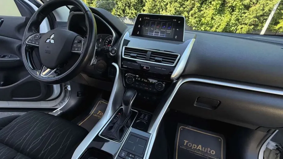 MITSUBISHI Eclipse Cross -