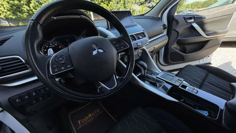 MITSUBISHI Eclipse Cross -