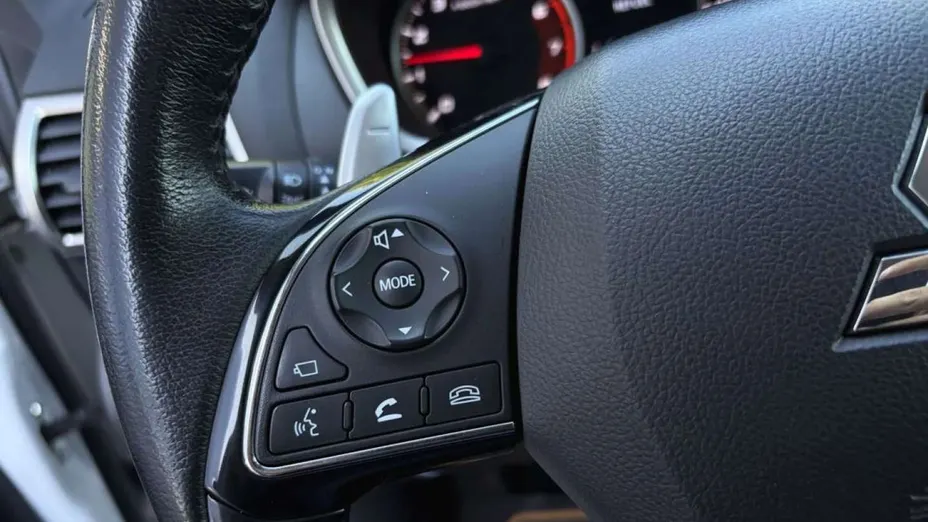 MITSUBISHI Eclipse Cross -