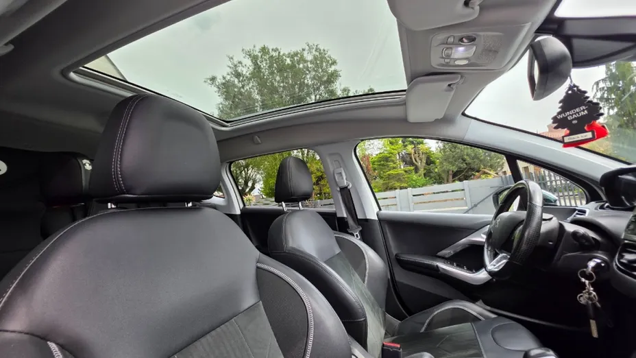 PEUGEOT 2008 -