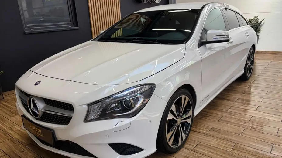 MERCEDES-BENZ CLA -