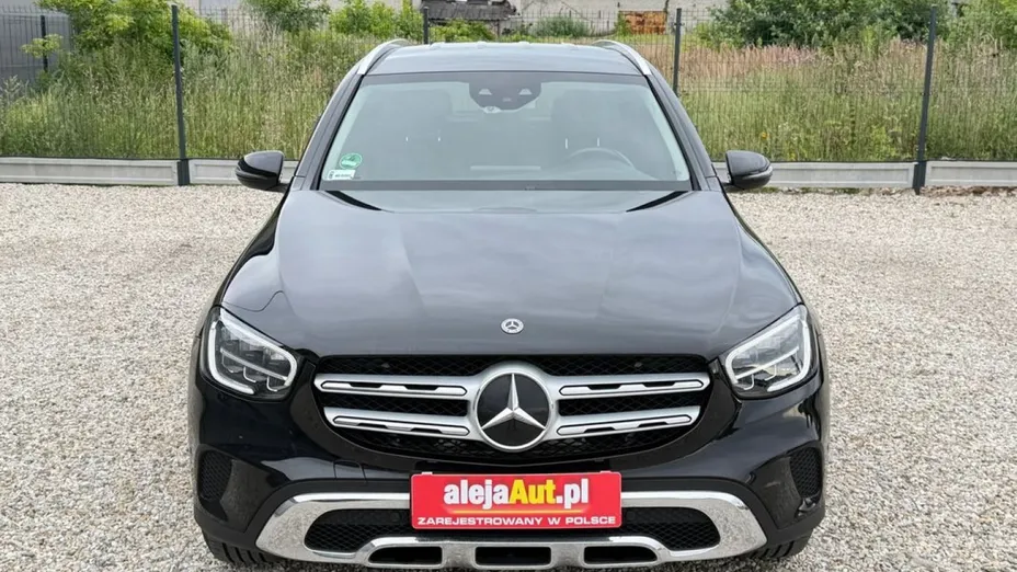 MERCEDES-BENZ GLC -