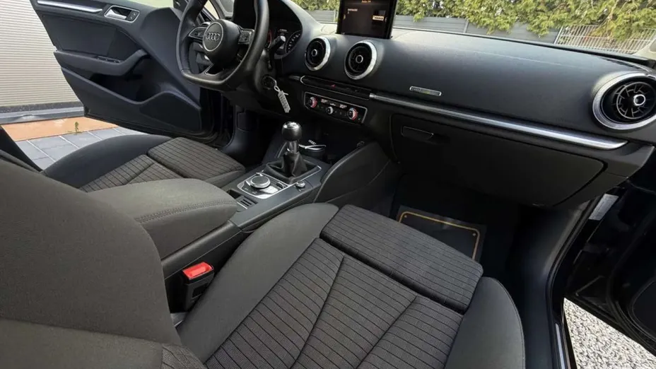 AUDI A3 Sportback -