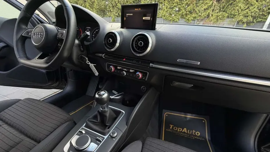 AUDI A3 Sportback -
