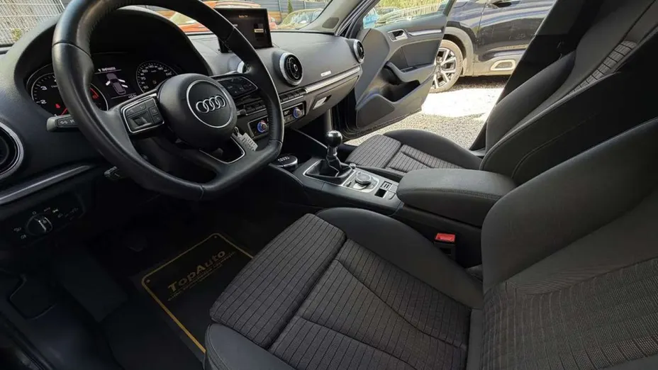 AUDI A3 Sportback -