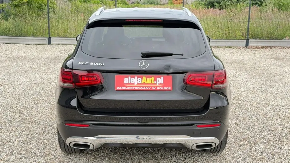 MERCEDES-BENZ GLC -