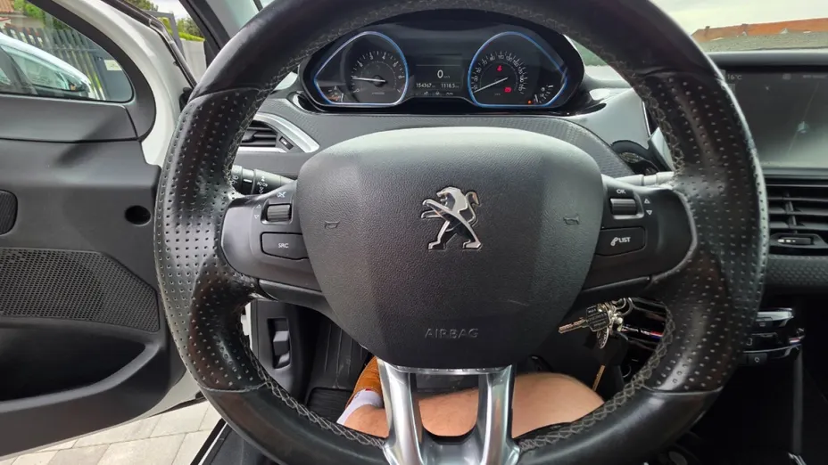 PEUGEOT 2008 -