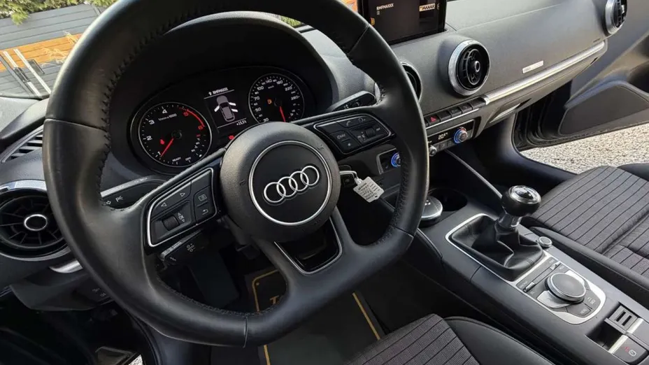 AUDI A3 Sportback -