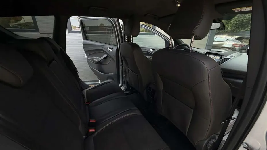 FORD Kuga -